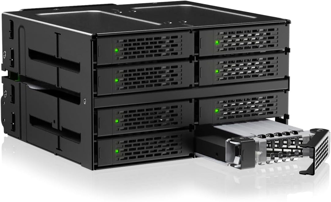 ICY DOCK 8-Bay Wechselrahmen für 8X PCIe 5.0 U.2 / U.3 NVMe SSD (bis 15mm) zu 4X MCIO 8i-Anschluss (