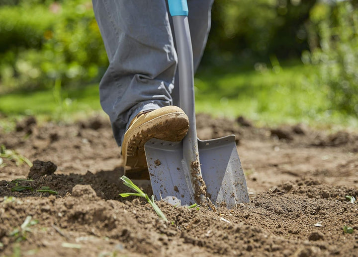 Gardena ErgoLine Teleskop-Spaten: Gartenspaten aus Qualitätsstahl zum Umgraben und Ausheben, mit Tri