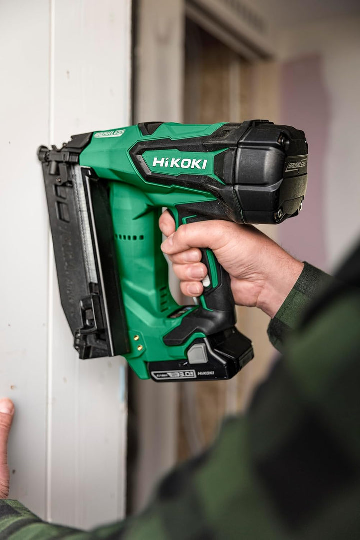 HiKOKI Akku Stift Nagler 20° NT1865DA (18V, Li-Ion, Brushless, Transportkoffer, Schutzbrille, ohne A