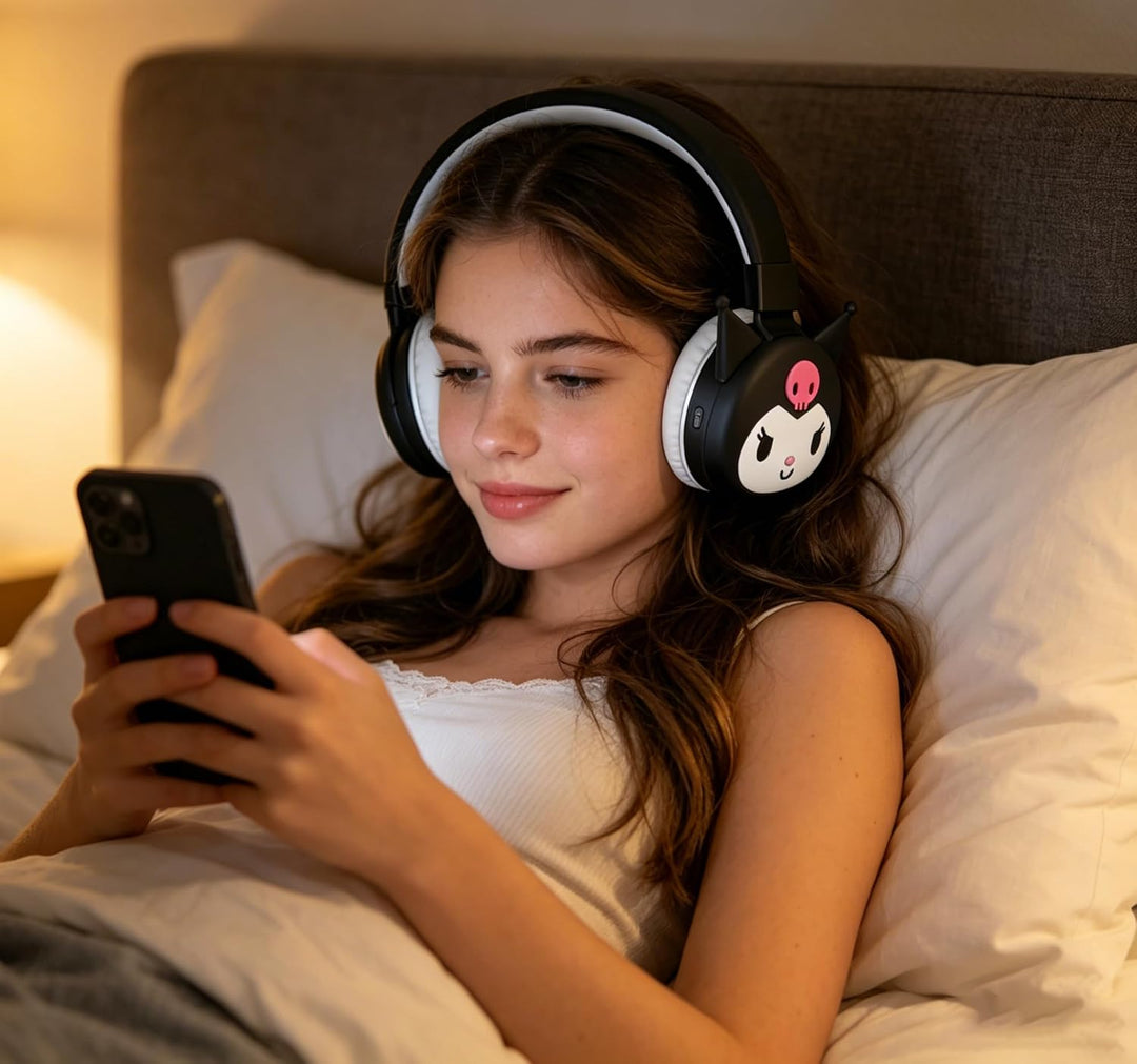 Roffatide Cartoon Kuromi Faltbare Leichte Bluetooth Kopfhörer für Reise/Büro/Handy/PC Über App Tiefe