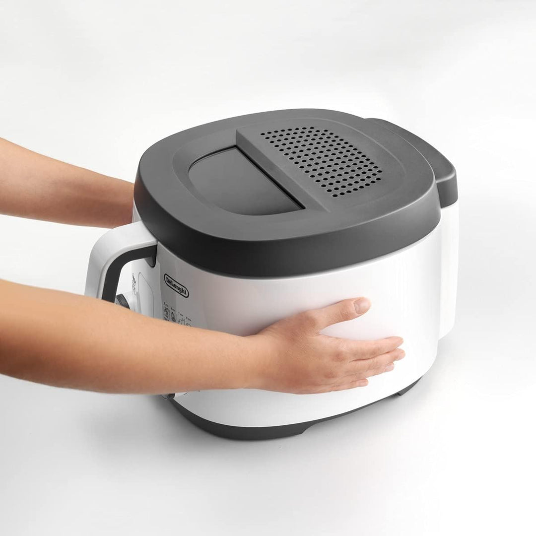 De'Longhi Fritteuse FS3021, Einstellbarer Thermostat, Kompaktes Design, Fassungsvermögen 2l, 1800W,