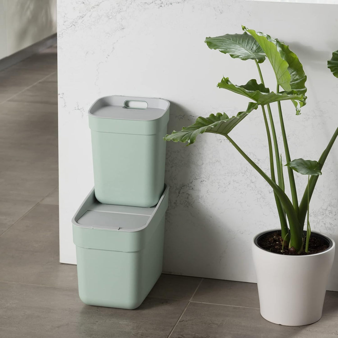 CURVER Ready to Collect 100% recycelter 10-Liter-Küchenzubehör-Recycling-Mülleimer mit Hebedeckel, G