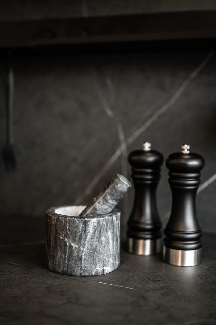 WENKO Mörser Marmor zum Zerkleinern von Kräutern und Gewürzen Schwarz