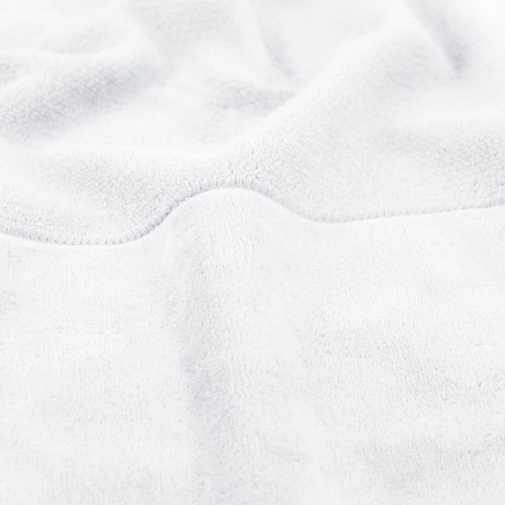 möve Bamboo Luxe Duschtuch 80 x 150 cm aus 60% Baumwolle / 40% Viskose aus Bambus-Zellstoff, snow 80