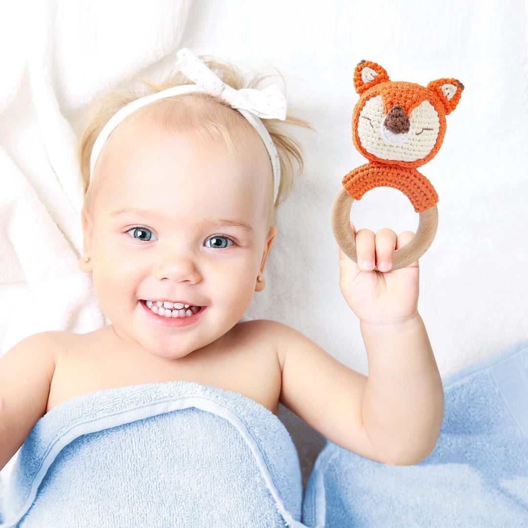 Youuys Babyrassel Gehäkelte Holz Häkeln Tiere Greifling Baby Holz Rassel mit Sound Handmade Rassel f