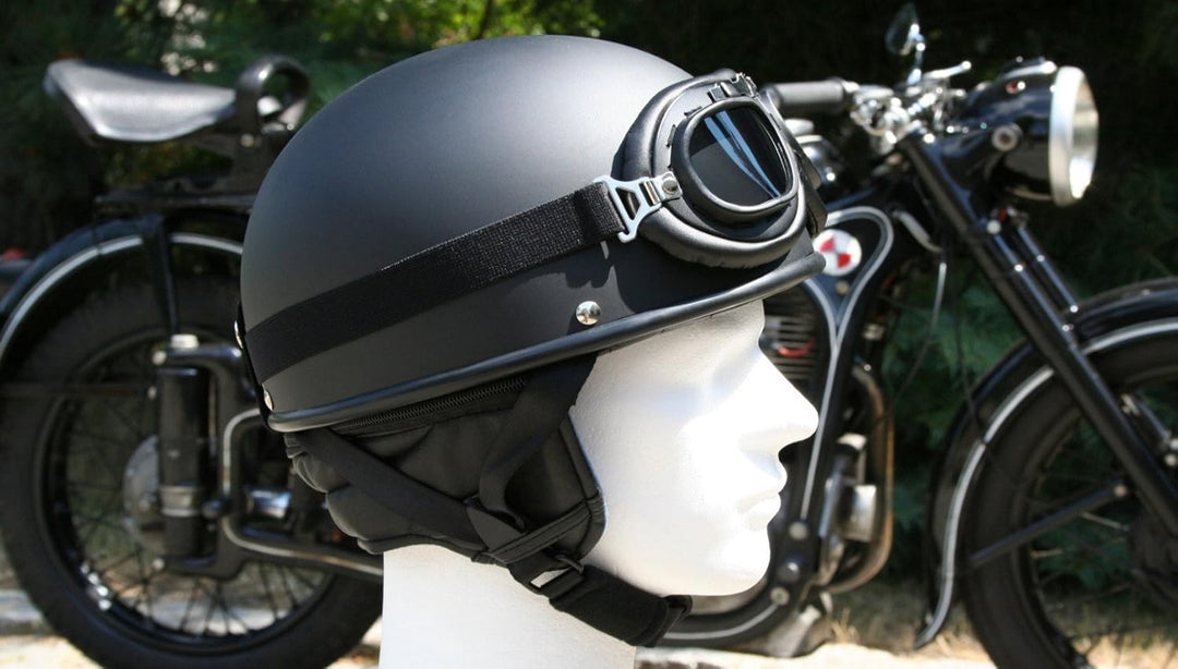 Oldtimer Motorradhelm in Schwarz matt mit Brille Grösse XL 61cm XL 61cm Schwarz matt, XL 61cm Schwar