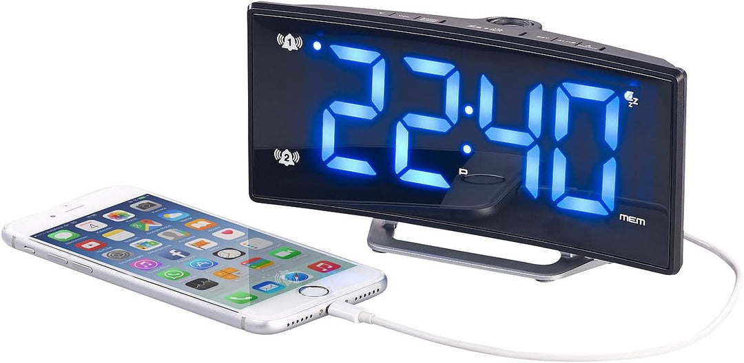 auvisio Projektionswecker mit gebogenem Display, Doppelalarm & USB-Ladeanschluss (Wecker mit Projekt