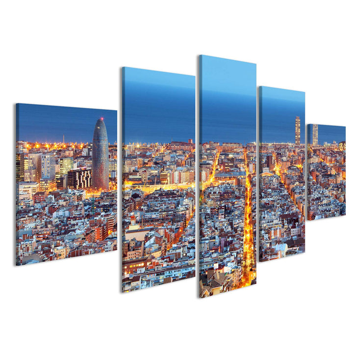 islandburner, Bild auf Leinwand Skyline von Barcelona, Luftaufnahme bei Nacht, Spanien Wandbild Post