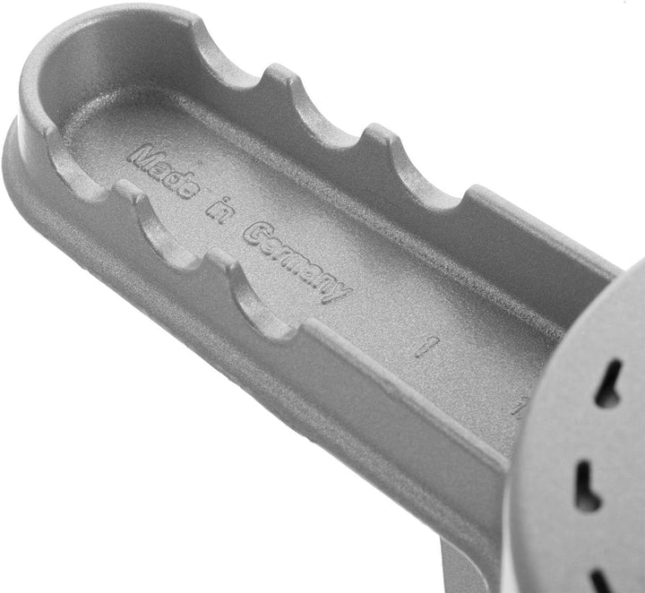 Westmark Spätzle-/Kartoffelpresse, Traditionelle Lochung für Spätzle wie Handgemacht, Aluminiumdruck