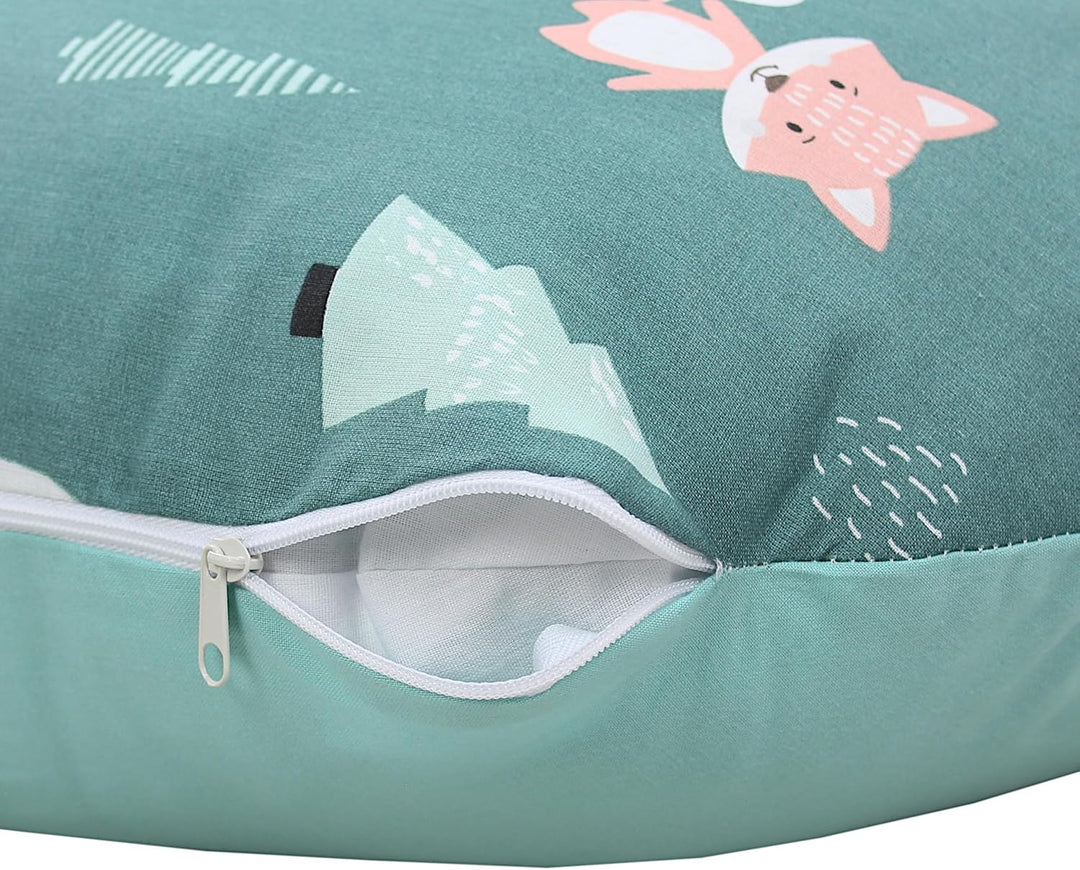TupTam Baby Stillkissen Klein mit Baumwoll-Bezug, Farbe: Wald/Fuchs/REH/Igel/Bärchen/Grün/Mint Wald