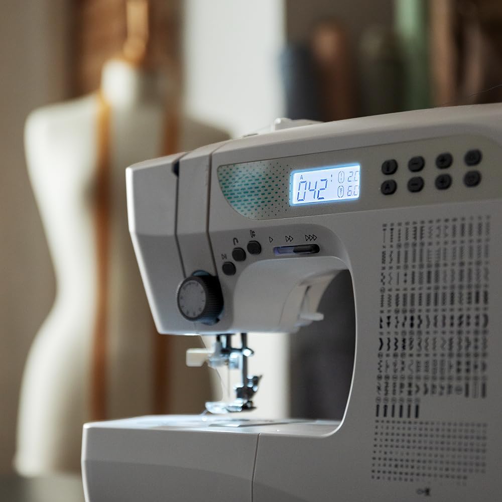 Cecotec Elektronische Nähmaschine - 215 Stiche - Expertenniveau - BelleCouture 21500. Digitalmotor,