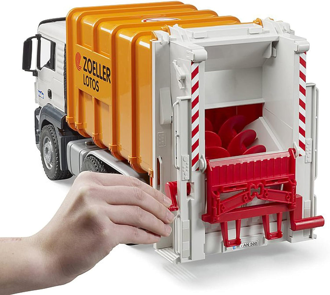 bruder 03762 - Man TGS Hecklader Müll-LKW & 2 Mülltonnen - 1:16 Abfalltonnen Müllabfuhr Müllauto Mül
