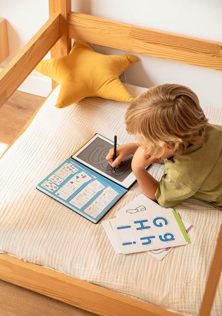 APLI Kids 20142 Draw and Learn LCD-Tafel mit Graphomotorik-Schablonen