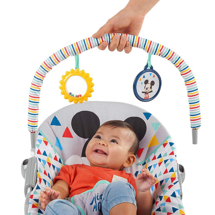 Bright Starts - Disney Baby, Mickey Mouse Happy Triangles, Babywippe mit Beruhigenden Vibrationen, 2