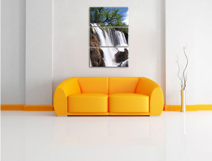 Pixxprint prachtvoller Wasserfall im Dschungel 3-Teiler Leinwandbild 120x80 Bild auf Leinwand