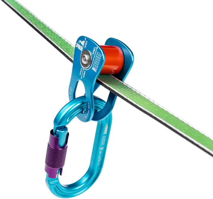 Flache Slackline-Rolle mit Verbinder. Highwheel ist EIN zuverlässiger Helfer beim Spannen Einer Slac