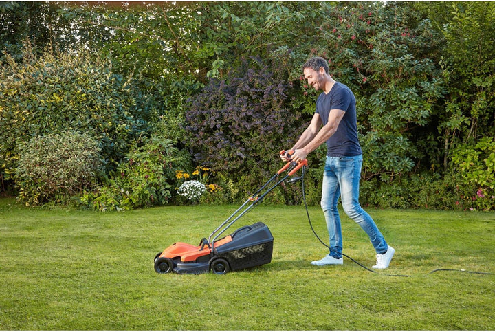 Black+Decker Elektro-Rasenmäher (1.200 W, 32cm Schnittbreite, 3-fach axial Schnitthöhenverstellung,