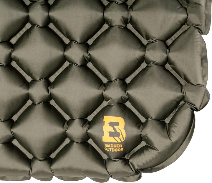 Einzelmatratze 188x58cm Olive - Ultraleichte Faltbare Isomatte für Camping, Wasserfestes Sitzkissen