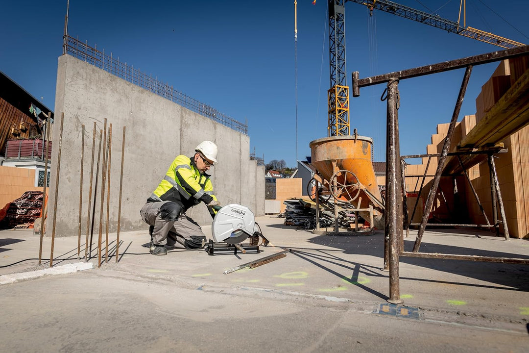 Metabo Metalltrennschleifer CS 22-355 – 601786000 – Zum Trennen von Profilen, Rohren und Stäben aus