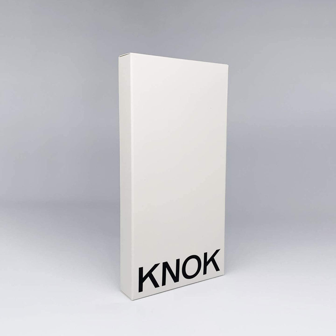 KNOK Premium Handykette für Apple iPhone 14 Plus, Grau, transparent | Silikonhülle mit fest verbunde