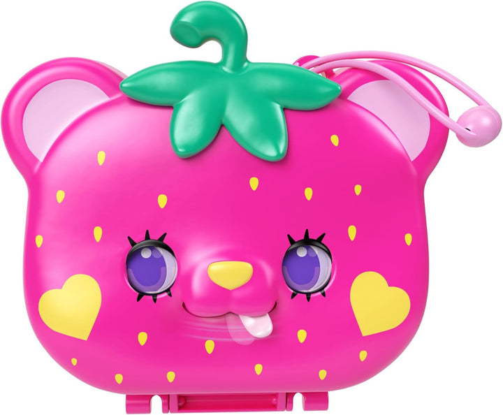 POLLY POCKET Erdbeer Bärchen Schatulle - inklusive 2 Puppen, 12 Accessoires und 5 Motiven zum Geschi