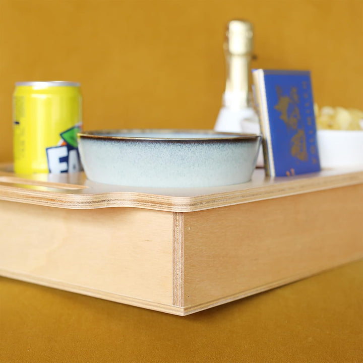 Herz & Heim® Praktische Snackbar mit verschiedenen Motiven und personalisierter Gravur (just Married