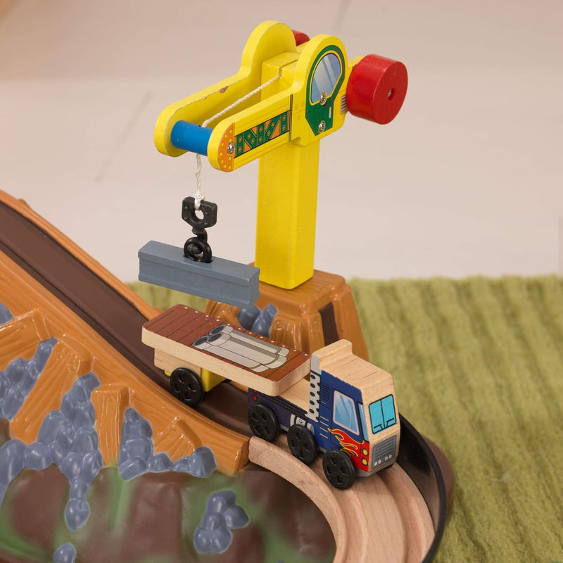 KidKraft Bucket Top Holzeisenbahn Baustelle mit Aufbewahrungsbox mit Deckel, Eisenbahn Set mit Zubeh
