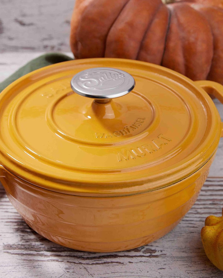 Sallys Medium Gourmet Gusseisentopf inklusiv mit Deckel, emaillierte Beschichtung, Für alle Herdarte