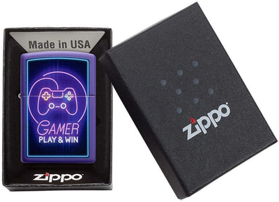 ZIPPO 49157 – Game Design Play & Win - Deep Purple Matte - Color Image- Sturmfeuerzeug, nachfüllbar,