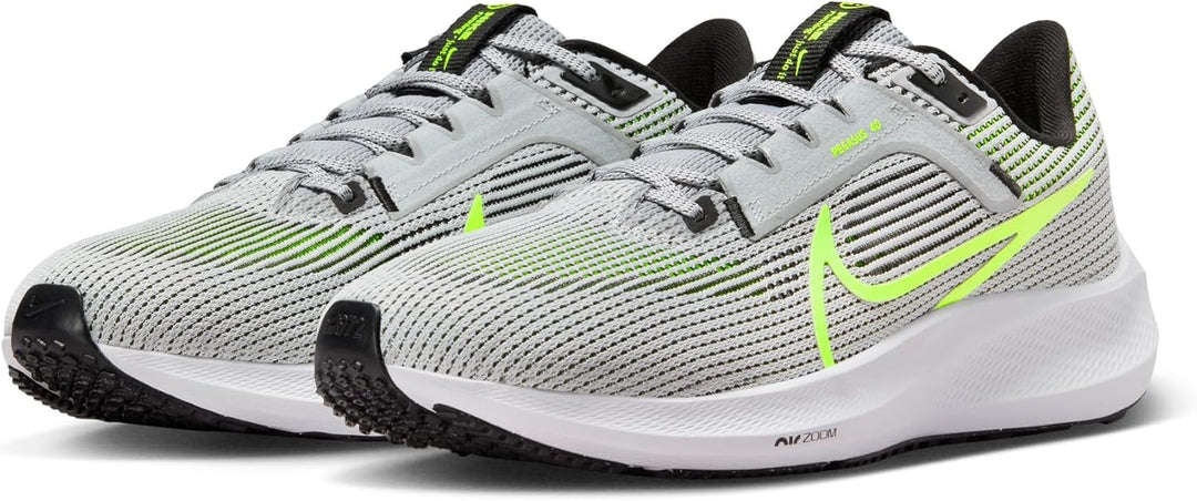 Nike Herren Air Zoom Pegasus 40 Sneaker 42.5 EU Wolfgrau Schwarz Weiss, 42.5 EU Wolfgrau Schwarz Wei