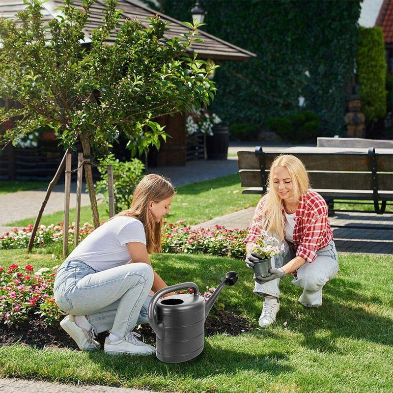 Vilde Gartengiesskanne Giesskanne klassisches Design mit Sieb Masseinteilung zum Bewässern Besprühen