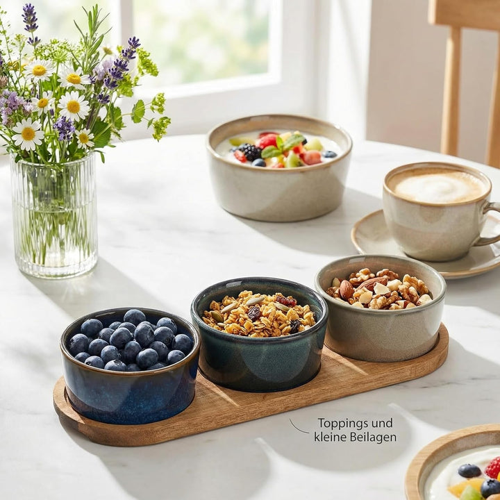 MIJOMA Servierset 4-teilig – Drei Steingut-Schalen in Reactive-Glaze-Tönen – Akazienholz-Tablett FSC