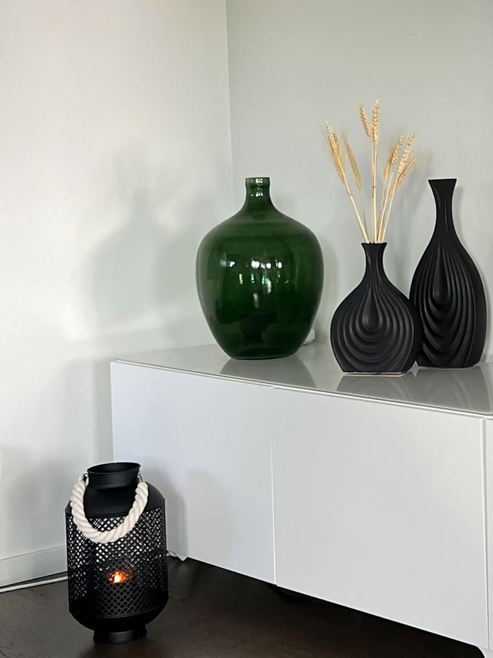 Dekorative Laterne aus Metall mattes schwarz 20 x 34 cm Coron
