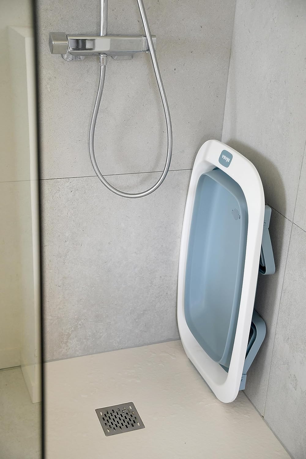 BÉABA, Faltbare Babybadewanne, Ultrakompakt, Rutschfeste Füsse, Trendiges Design, Abflussstopfen, Pr