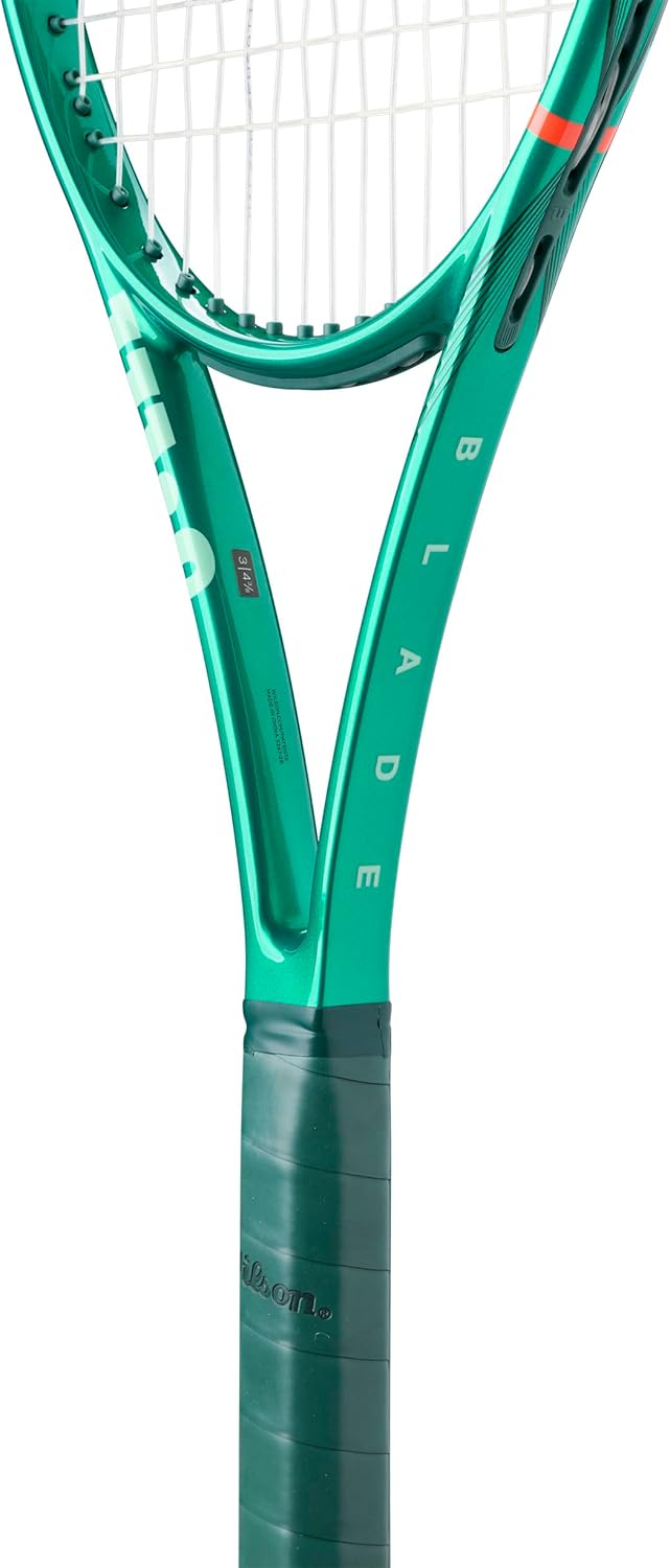 Wilson Tennisschläger Blade 98 V10 für Erwachsene, Griffgrösse 2-4 1/4", Schnürung mit natürlichem G