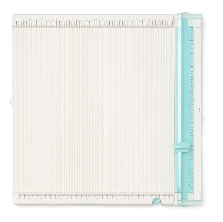 We R Memory Keepers 660071 Trim and Scoreboard, Weiss, 12'x 12' Einzelbett, Einzelbett