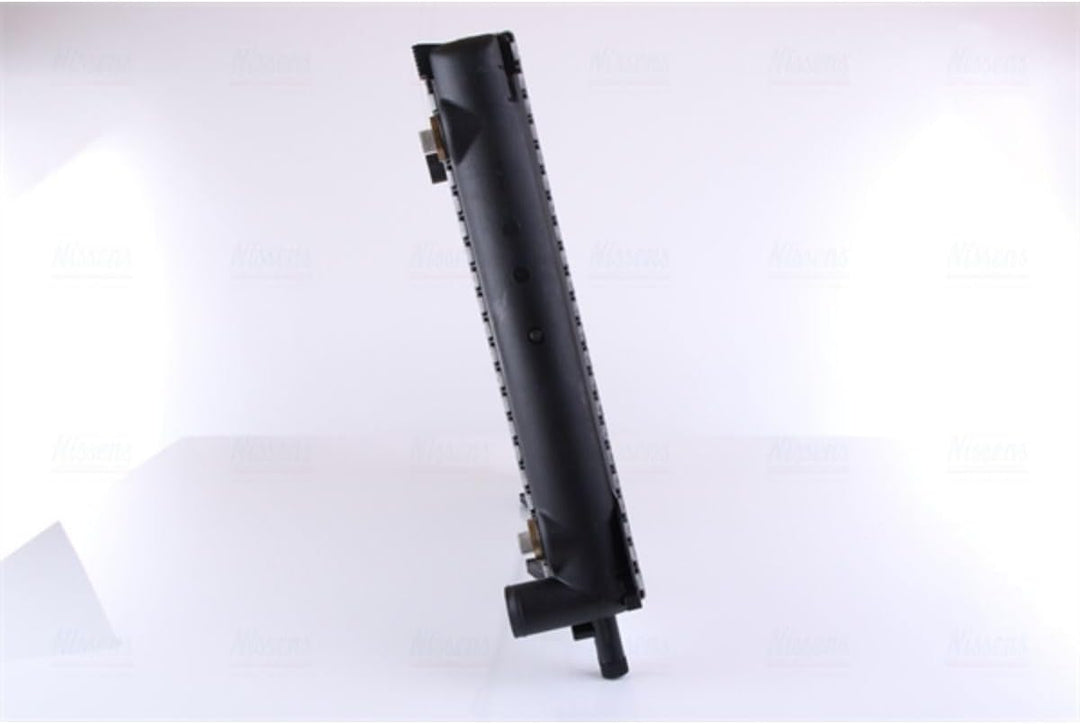 Nissens 62557A Kühler, Motorkühlung