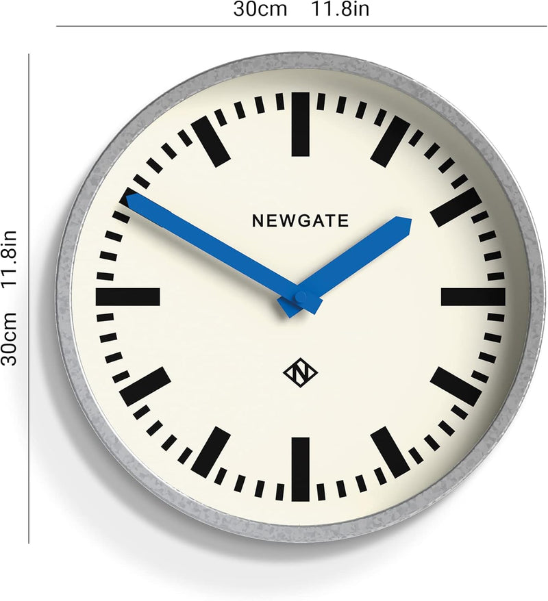 NEWGATE® The Luggage Wanduhr aus Metall Wanduhren - Designer Bahnhofsuhr - Perfekt als Küchenuhr - B