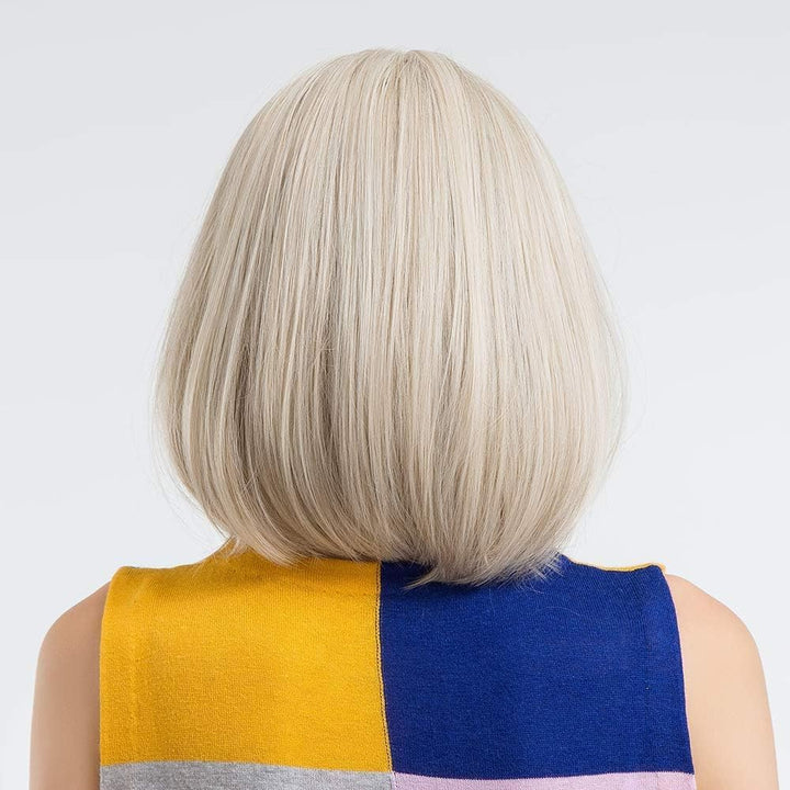 HAIRCUBE Charming Creamy White Kurze Bob Perücken mit Pony Synthetische Hitzebeständige 12 Zoll Perü