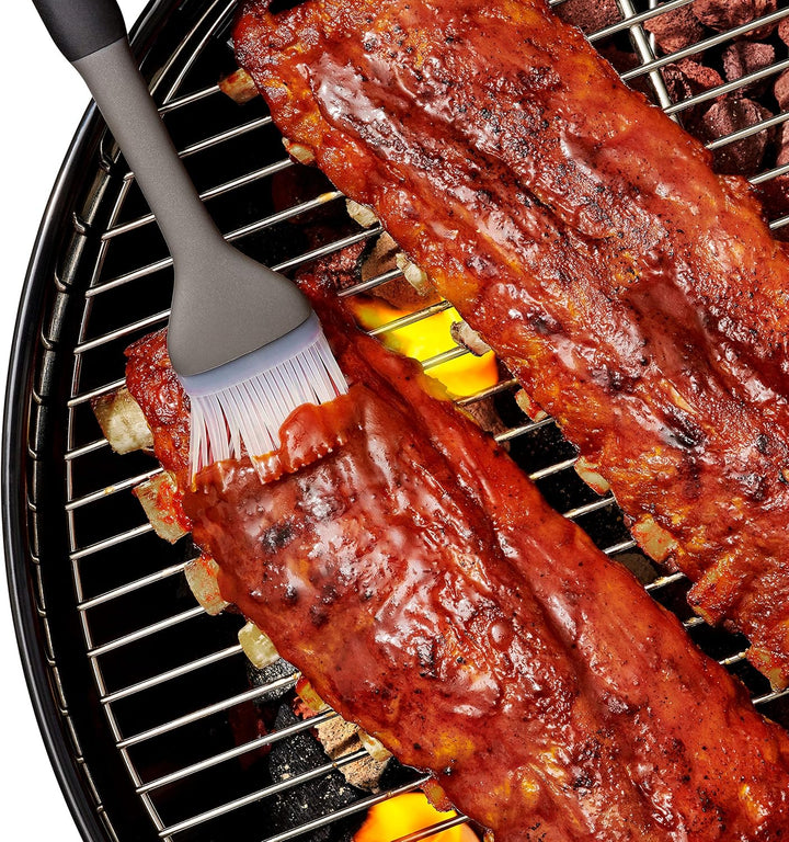 OXO Good Grips Grillwerkzeuge, Backtopf und Pinsel, Schwarz Brattopf und Pinsel, Brattopf und Pinsel