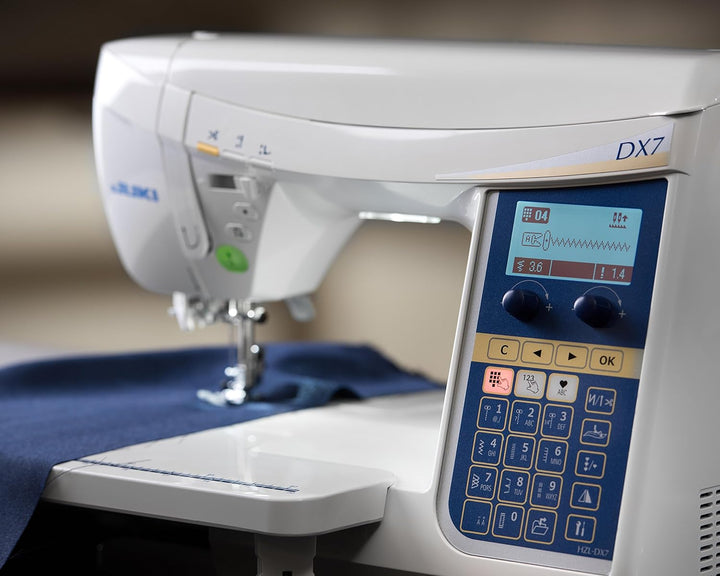 JUKI HZL-DX7 elektrische Nähmaschine mit automatischem Fadenabschneider, Fusssteuerung, Metall, weis