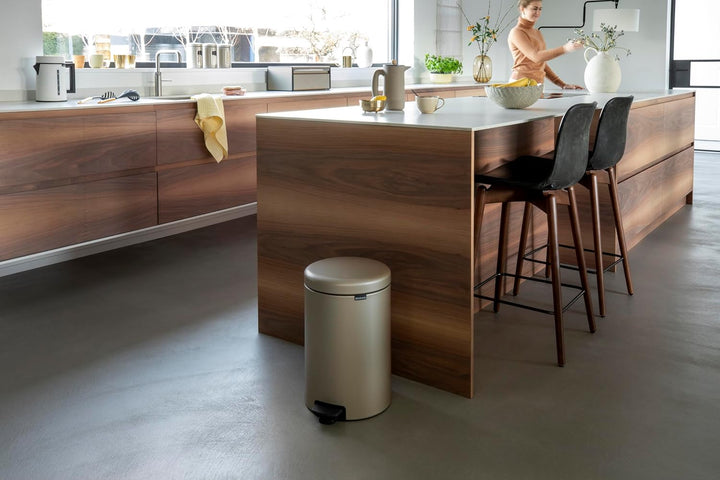 Brabantia Treteimer, Metallic Gold, 20L 20 Liter Champagne, 20 Liter Champagne