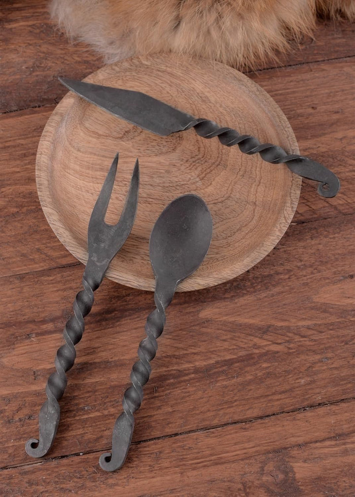 Battle-Merchant Geschmiedetes Essbesteck 3-teilig Messer, Gabel, Löffel - Dekoration - Besteck - LAR