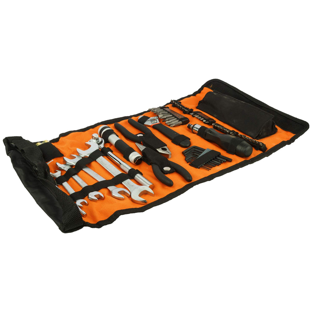 Black+Decker Rolltasche (mit Autowerkzeugzubehör, Taschenlampe, Schrauberklingen, Bits, Handwerkzeug