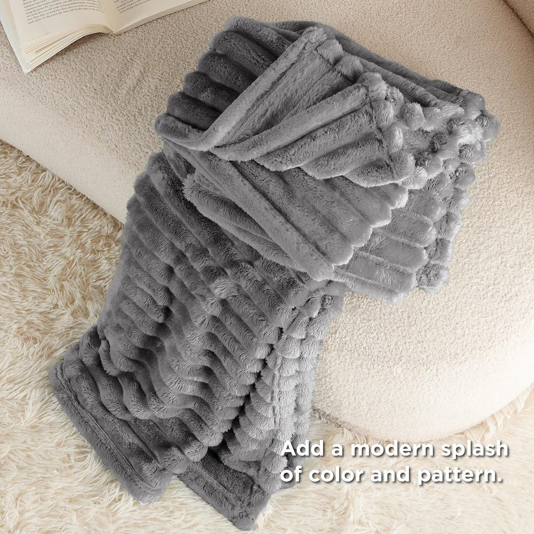 BEDSURE Kuscheldecke für Zimmer Deko - Wolldecke & Fleecedecke, Sofadecke, Weiche Warme Grobe Kordde