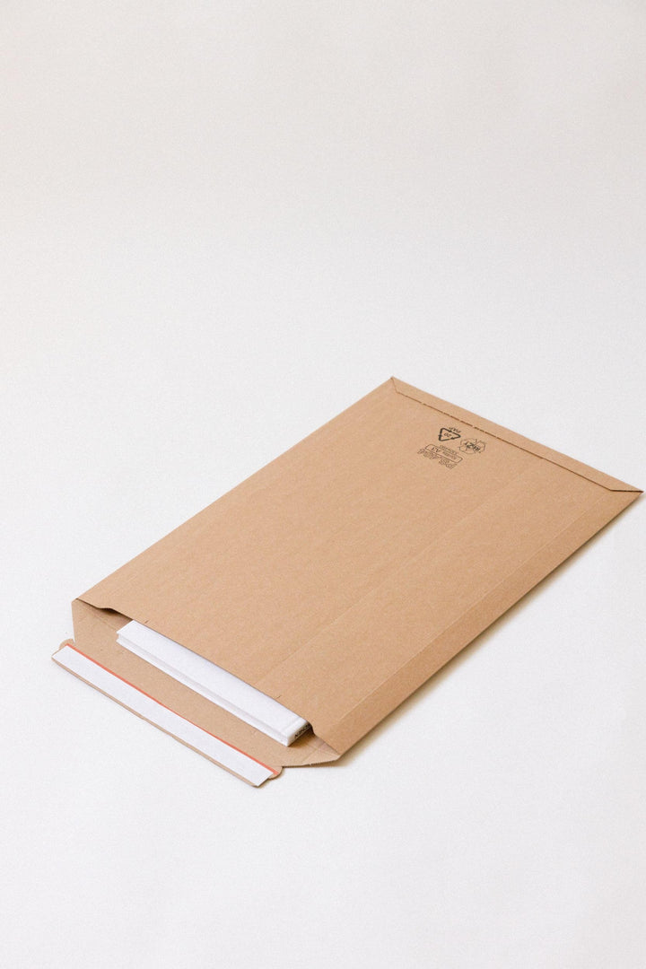 100 Versandtaschen aus hochwertigem Mikrowellenkarton DIN A4 - Flach 353 x 250 mm / 325 x 200 x 50 m