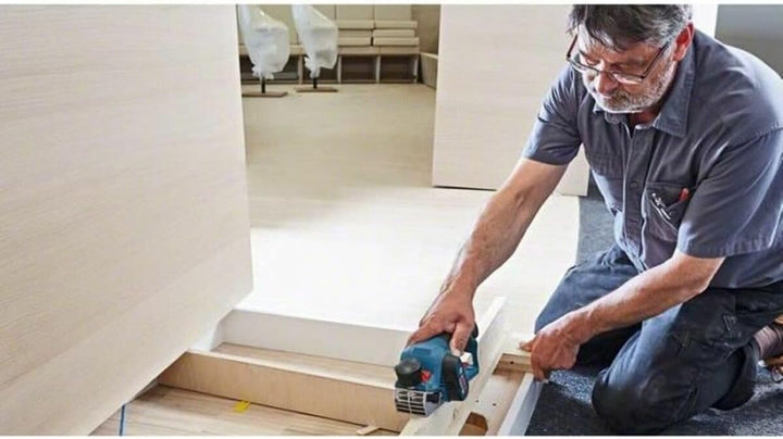Bosch Professional Akku Hobel GHO 12V-20 (ohne Akku, 12 Volt, Hobelbreite Max. 56mm, In L-BOXX) in L