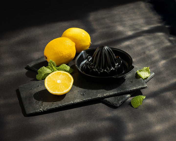 BranQ - Home essential Zitruspresse aus Tritan, BPA-freier, Schwarz, Masse: 13 x 14,5 x 7 cm, 590109