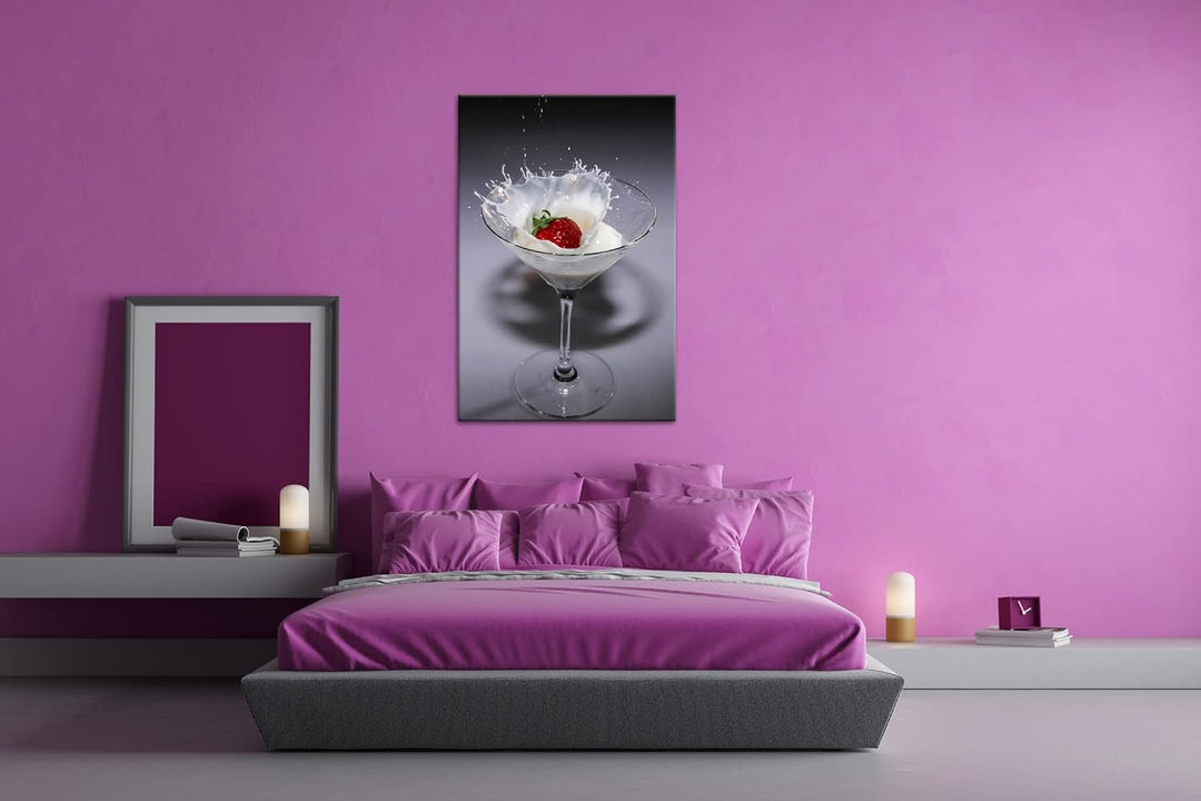 deyoli kleines Cocktailglas mit Erdbeere und Sahne im Format: 80x60 als Leinwandbild, Motiv fertig g