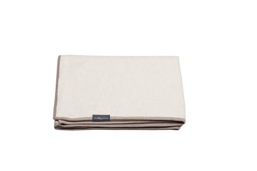 David Fussenegger Kuscheldecke Velvet Uni/Wende, rohweiss/Schlamm, 135x200 cm, 112160K2 135x200 cm R